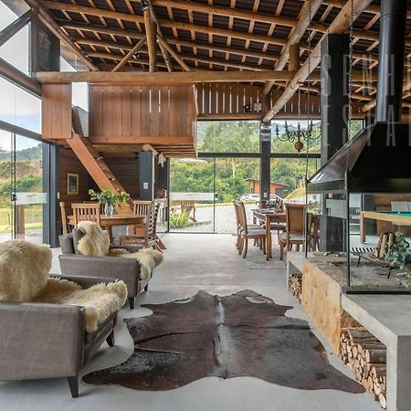 Aguas Mornas Villas Mornas Espaco De Eventos E Hospedagem Boutique المظهر الخارجي الصورة