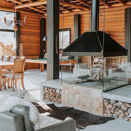 Aguas Mornas Villas Mornas Espaco De Eventos E Hospedagem Boutique المظهر الخارجي الصورة