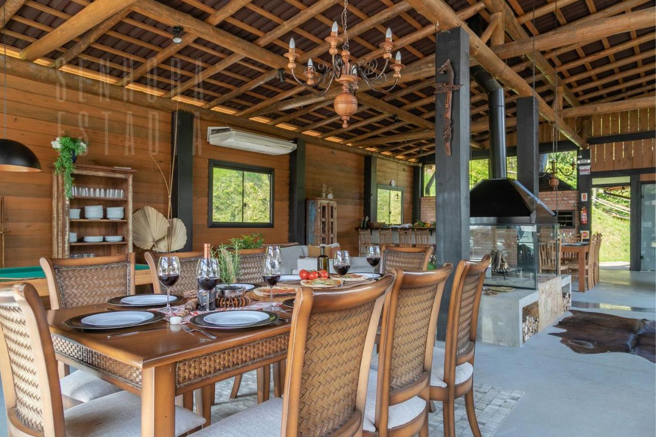 Aguas Mornas Villas Mornas Espaco De Eventos E Hospedagem Boutique المظهر الخارجي الصورة
