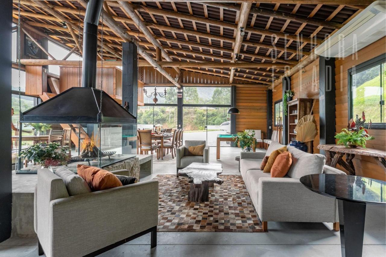 Aguas Mornas Villas Mornas Espaco De Eventos E Hospedagem Boutique المظهر الخارجي الصورة
