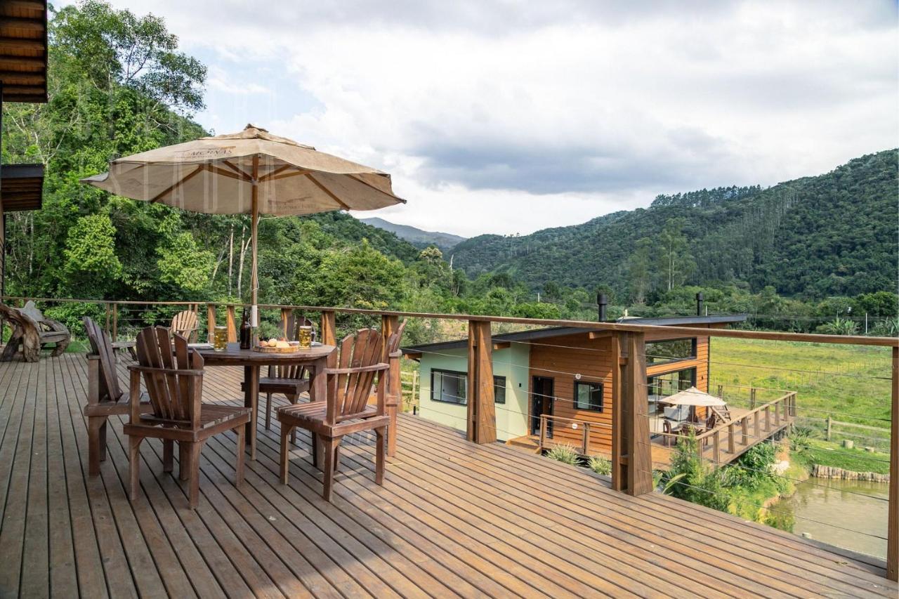 Aguas Mornas Villas Mornas Espaco De Eventos E Hospedagem Boutique المظهر الخارجي الصورة