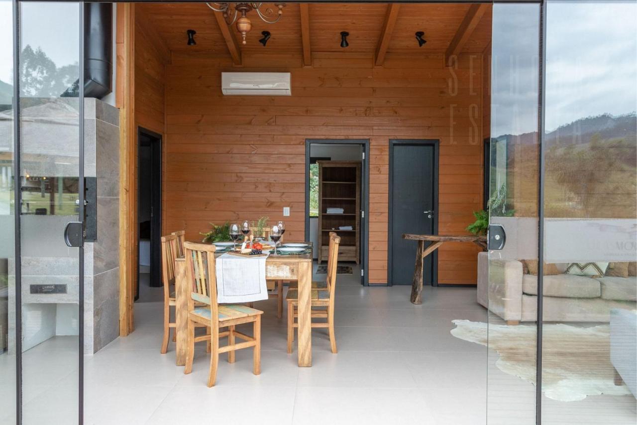 Aguas Mornas Villas Mornas Espaco De Eventos E Hospedagem Boutique المظهر الخارجي الصورة