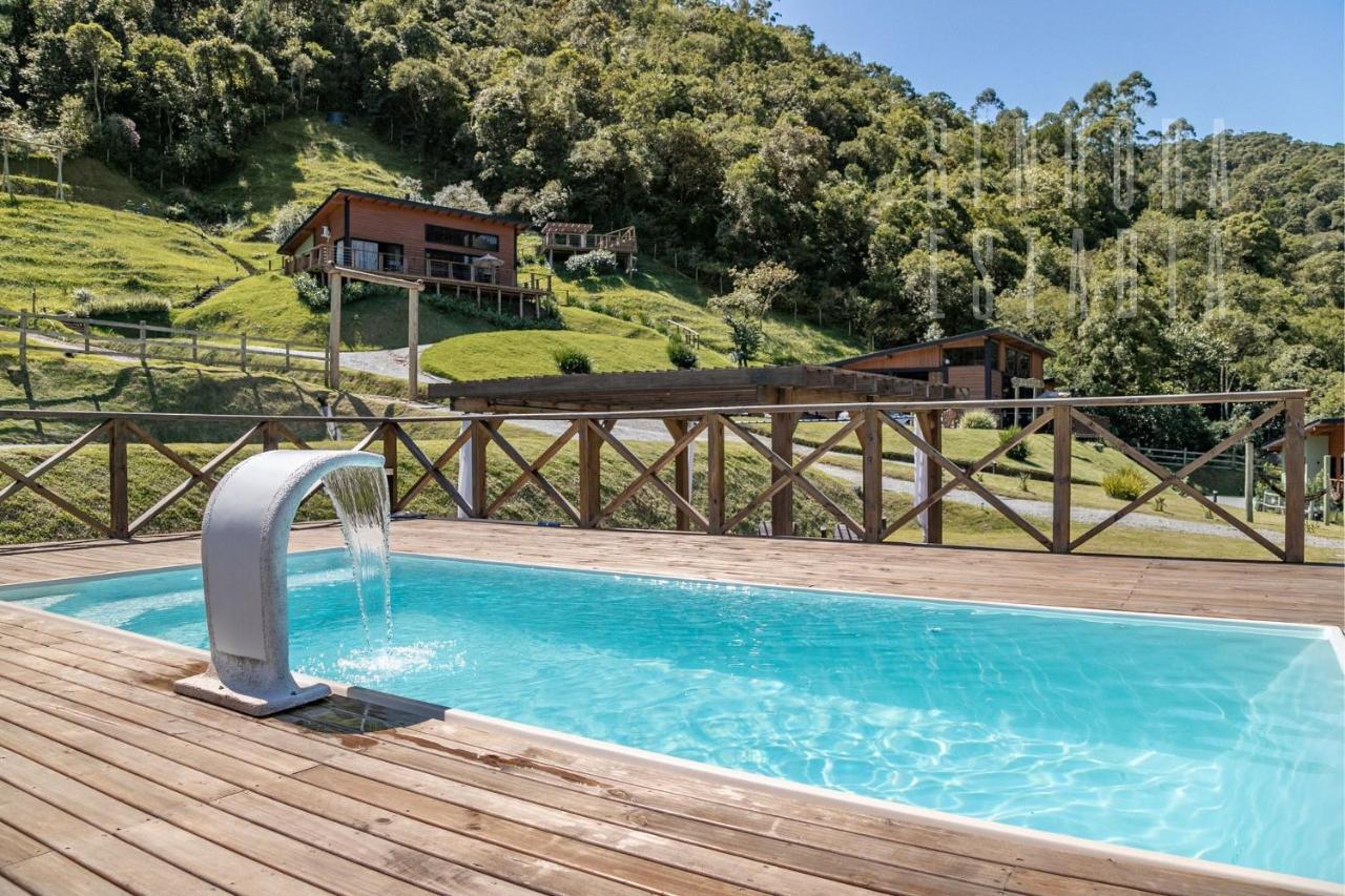 Aguas Mornas Villas Mornas Espaco De Eventos E Hospedagem Boutique المظهر الخارجي الصورة