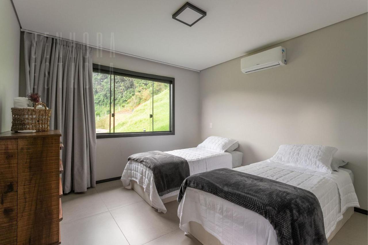 Aguas Mornas Villas Mornas Espaco De Eventos E Hospedagem Boutique المظهر الخارجي الصورة